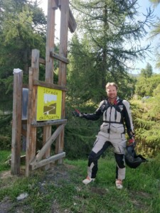 Start of the Assietta at the side of Sauze d'Oulx