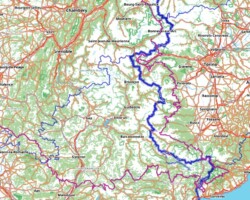 Osmand offroad focuses on offroad tracks and highlights these above other features.