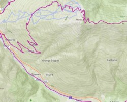 Mapbox Outdoors comes standard with contour lines and ski pistes, but not offroad tracks on this zoom level